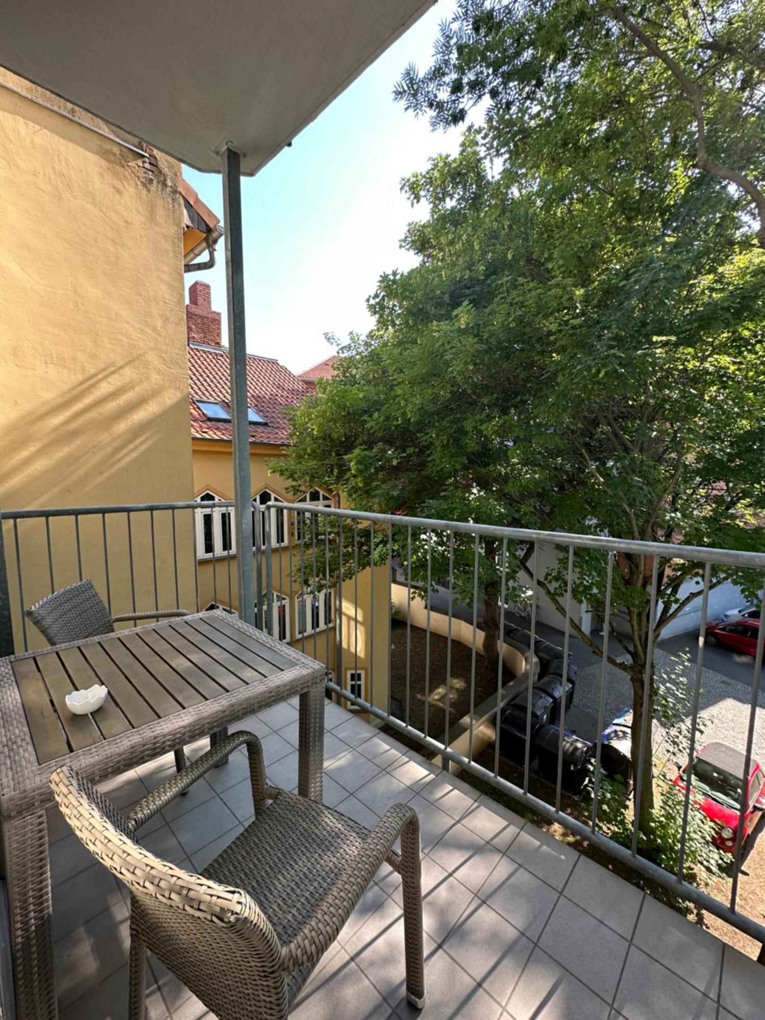 Komfortables Appartement Zentral Gelegen Erfurt Exterior foto